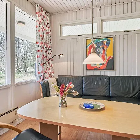 4 Person In Aakirkeby-by Traum