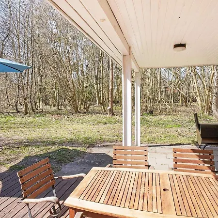 4 Person In Aakirkeby-by Traum * Vester Somarken