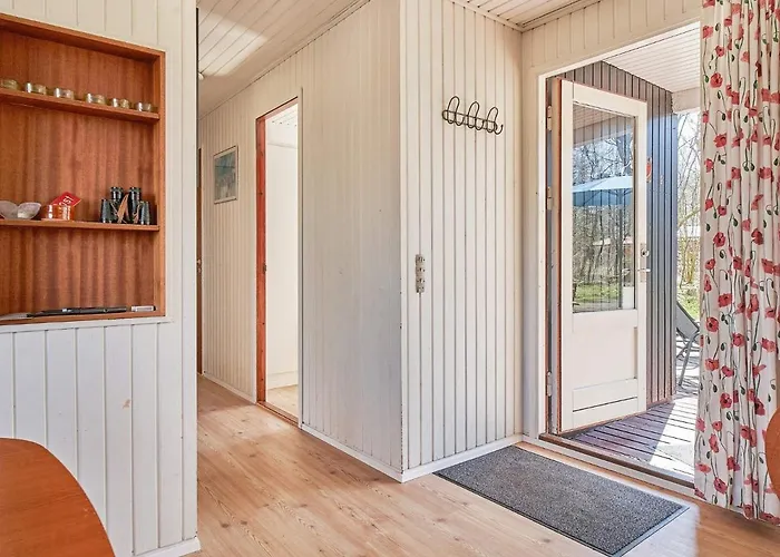 4 Person In Aakirkeby-by Traum Ferienhaus *