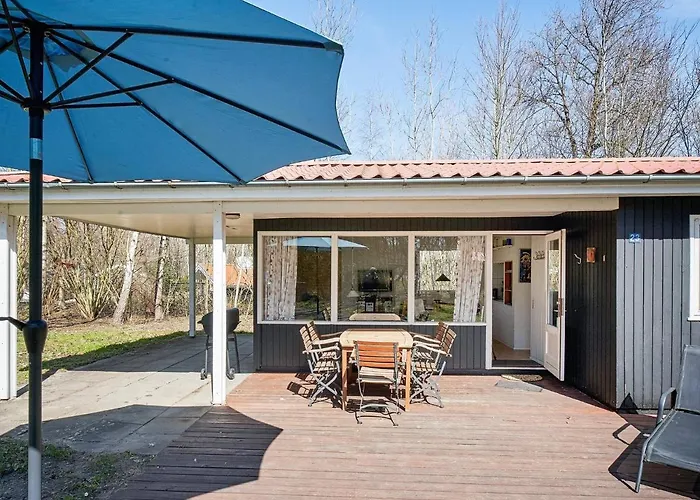 4 Person In Aakirkeby-by Traum Ferienhaus *